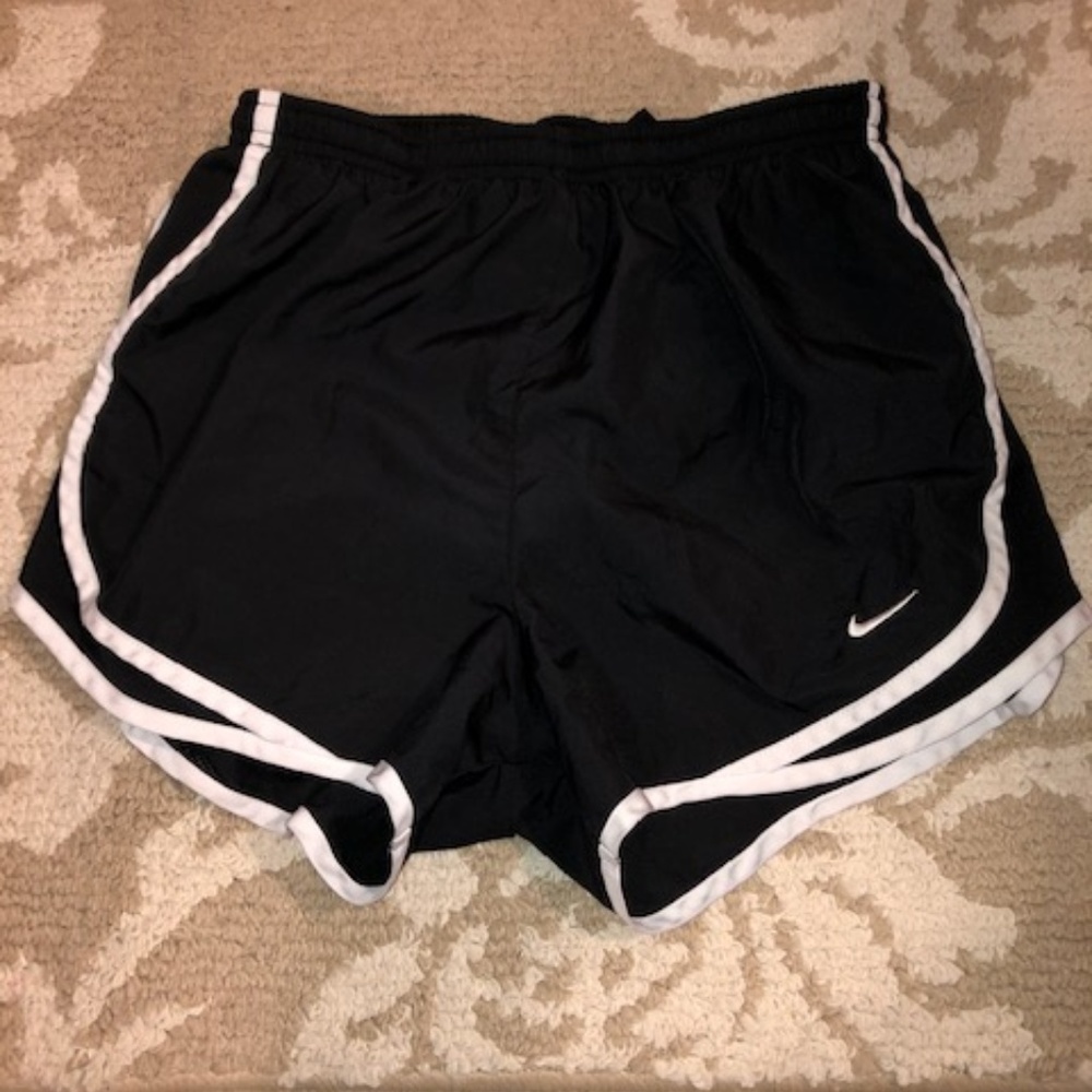 Black Nike Tempo Shorts: Size Small